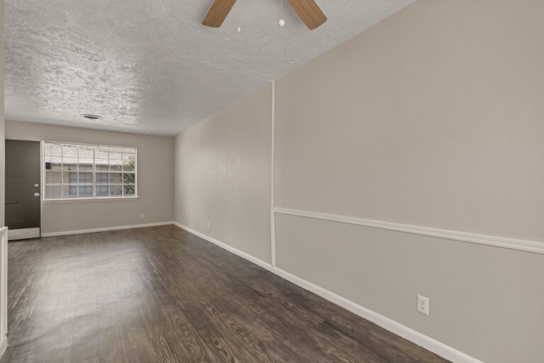 10-web-or-mls-Clairmont1201_GCREP-10