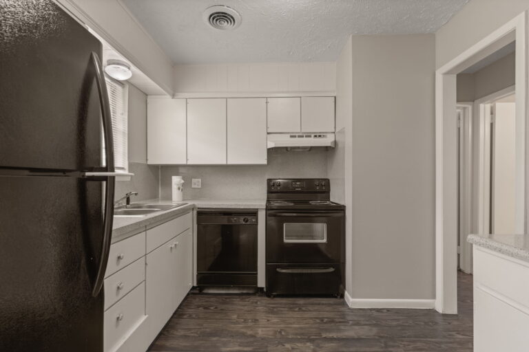 12-web-or-mls-Clairmont1201_GCREP-12