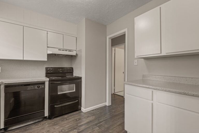 13-web-or-mls-Clairmont1201_GCREP-13
