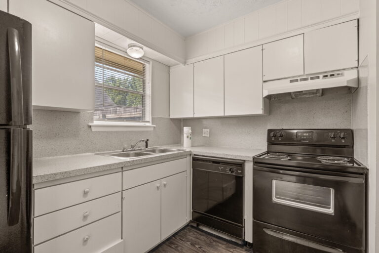 14-web-or-mls-Clairmont1201_GCREP-14