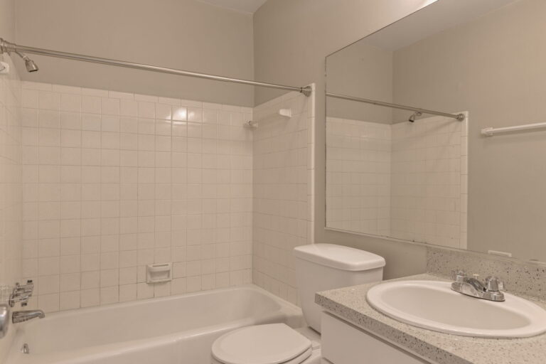 22-web-or-mls-Clairmont1201_GCREP-22
