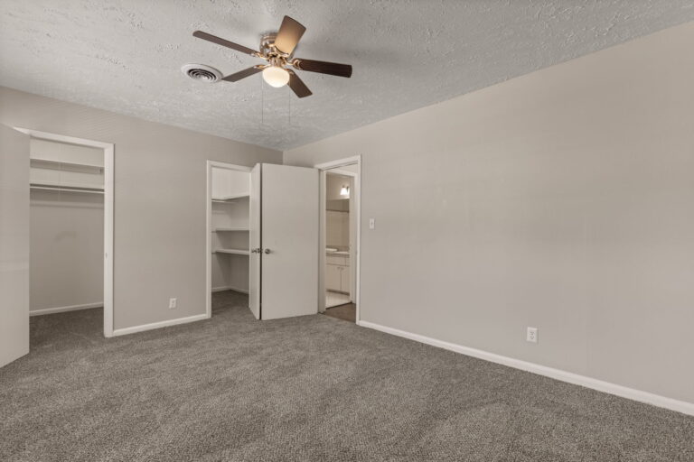 25-web-or-mls-Clairmont1201_GCREP-25