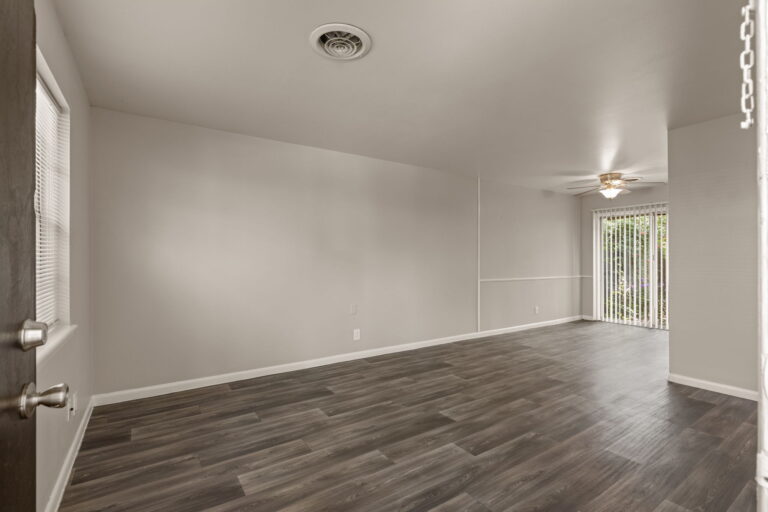 29-web-or-mls-Clairmont1202_Interior_GCREP-1