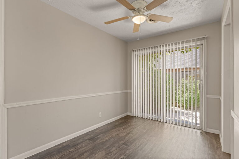 9-web-or-mls-Clairmont1201_GCREP-9